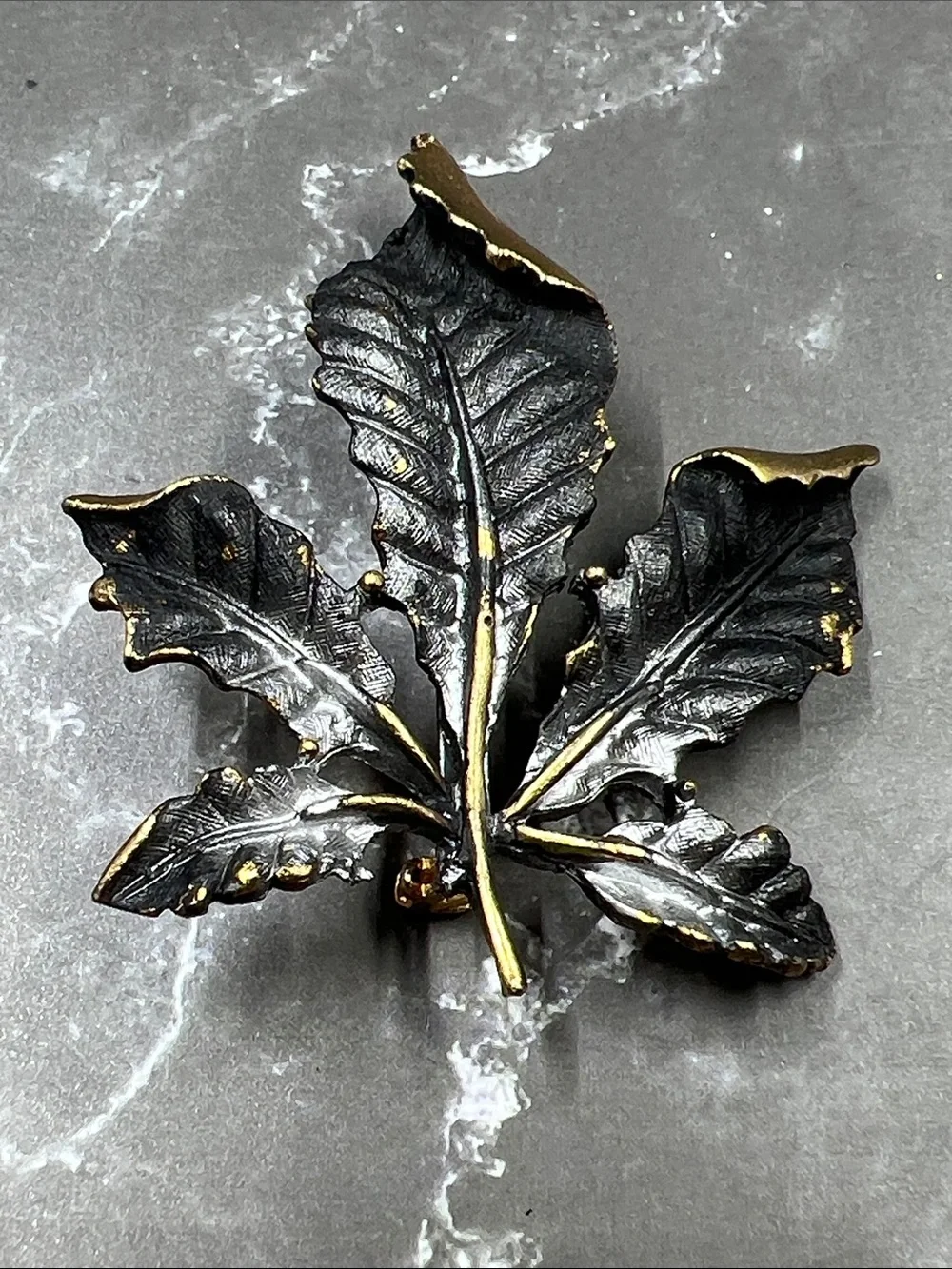 Vintage Leaf Pin Brooch
